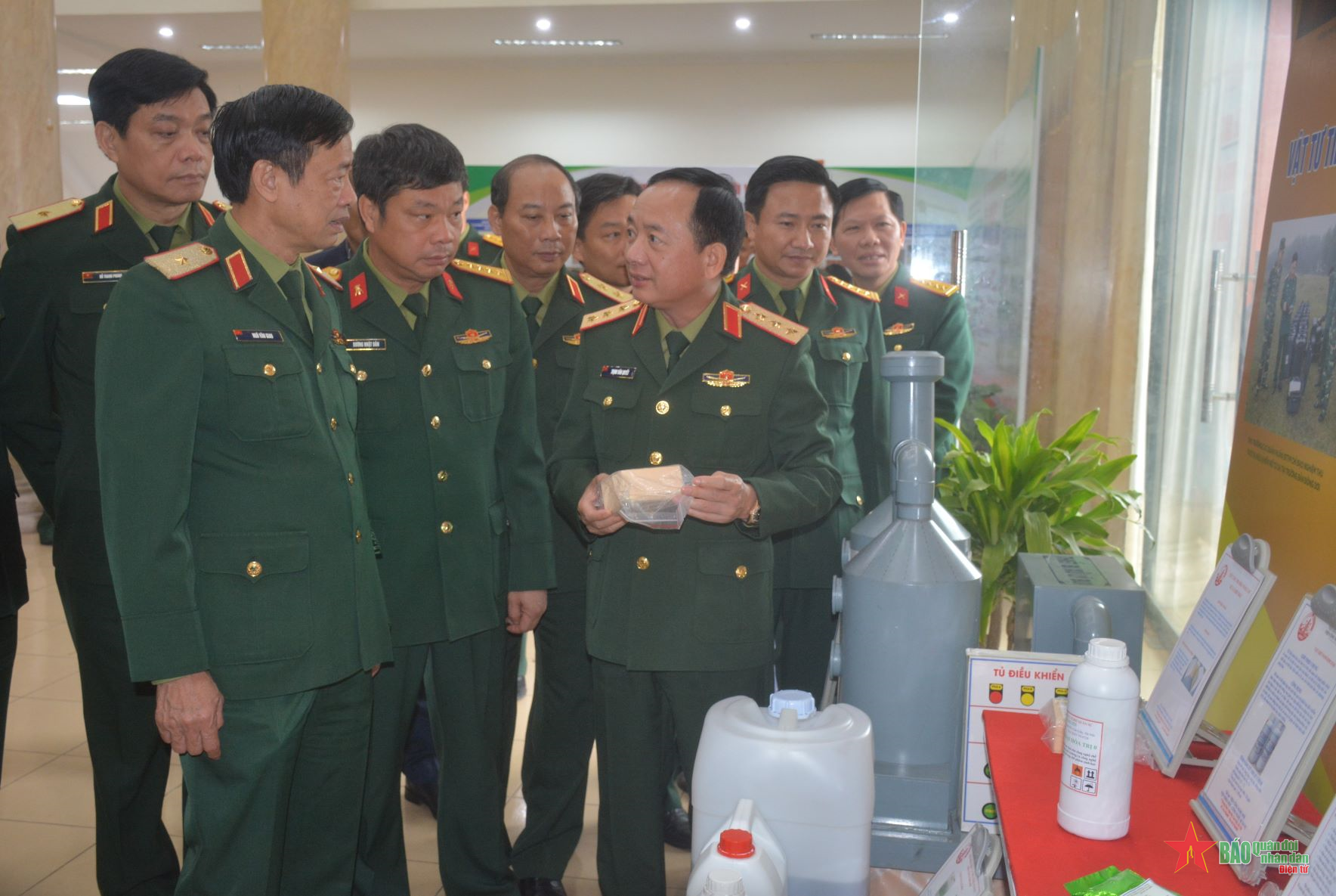 Quân đội là lực lượng nòng cốt trong nhiệm vụ bảo vệ và khắc phục sự cố môi trường, ứng phó biến đổi khí hậu